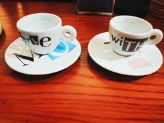 -Be Lived Cafe比例咖啡(摩天轮店)