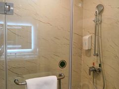 -维也纳酒店(苏州东方之门金鸡湖店)