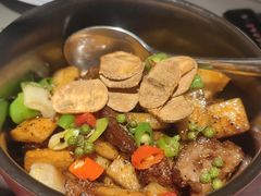 -小厨娘绣中淮扬(总统府大行宫店)