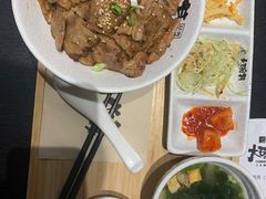 -熊吞·大碗丼烧肉饭(西市场嘉华店)