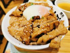 劲头满满松板猪-熊吞·大碗丼烧肉饭(清江浦区万达店)