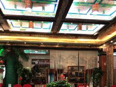 大堂-鹊华居·地道鲁菜·海鲜·融合味(大明湖店)