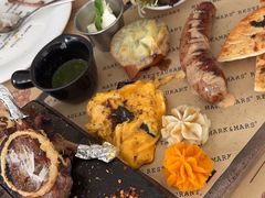 -Mark&Mars Restaurant