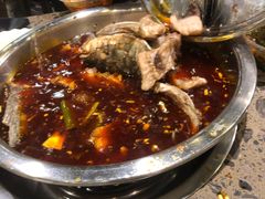 -肖肖酸萝卜鱼火锅(总店)