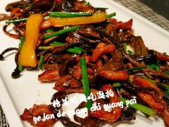 鹿茸菌炒猪颈肉-巧庆楼·茶膳