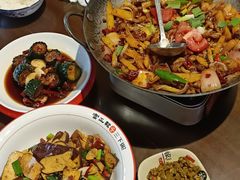 -富正毅三下锅·湘西韵味(天门山索道店)