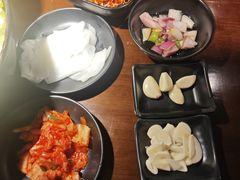 -肉甲韩国木炭烤肉(新壹街1店)