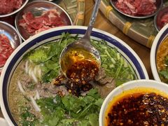 -云阿蛮云南生烫牛肉米线(奉贤路店)