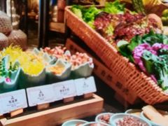 -雍容荟帝王蟹活龙虾展台自助(IFS黑金店)