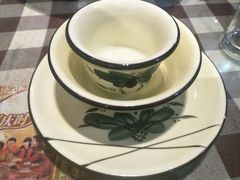 餐具摆设-昱龙大盆牛蛙馆(三兴街总店)