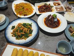 -老周家酱卤猪蹄私房菜(克拉玛依西街店)