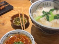 -陇上秦轩西安biangbiang面(朝龙汇店)