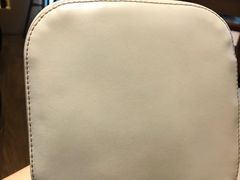 -爱革·奢品·鞋包·衣物·家居(金桥国际商业广场店)