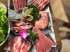 -明洞阿姨·韩式酱蟹烤肉·创意料理(三元桥店)