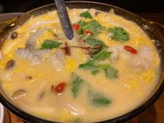 黄金酸辣黄鱼汤-闽上鲜·福建菜(龙湖滨江天街店)