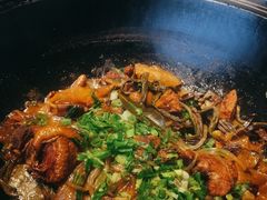 -锅老头海鲜铁锅炖