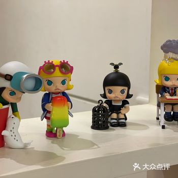 不给捏盒的机会，环贸的出样拍了拍