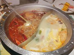 -小媳妇重庆老火锅(杉杉普陀天地店)