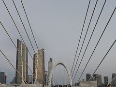 -南京眼步行桥