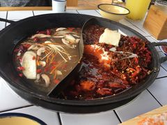 -瓜西西重庆火锅(花溪店)
