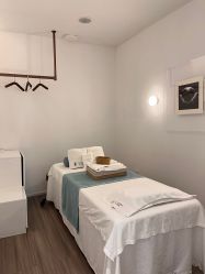 -悦生悦美产后修复中心(海沧店)