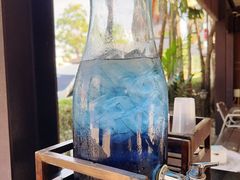 -Chom Cafe and Restaurant