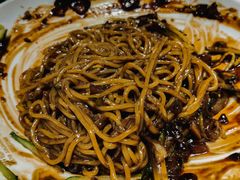 铁板蔬菜炸酱面-炒码先生·韩餐炸鸡披萨(西塔店)