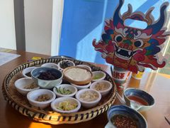 -包整·丝娃娃(一览甲秀楼风景店)