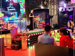 -Famous肥猫墨西哥音乐餐吧(五棵松华熙LIVE店)