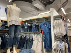 -GAP(王府井奥莱·香江小镇店)