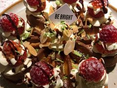 草莓忌廉华夫饼-BE BRIGHT KITCHEN(正佳广场店)