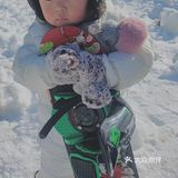 宝贝们滑雪也太酷了吧！