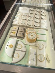 -周大福CHOW TAI FOOK(宝山苏宁易购店)