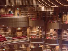 -交通银行前滩31演艺中心