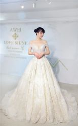 点击看大图 -LOVE SHINE婚纱·红鼎庄龙凤褂·妈妈装定制