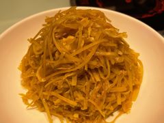 酸菜土豆丝-和和小厨