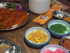 -明洞阿姨·韩式酱蟹烤肉·创意料理(三元桥店)