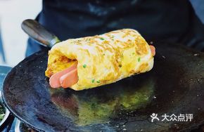 Egg Pancake with Pork Tenderloin and Ham Sausage