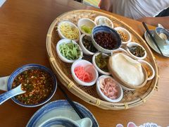 -包整·丝娃娃(一览甲秀楼风景店)