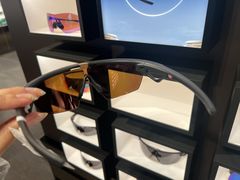 -LensCrafters亮视点·OAKLEY精选(静安嘉里中心店)