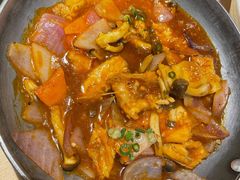 和风三文鱼骨腩煲-万岁寿司(虎门万达店)
