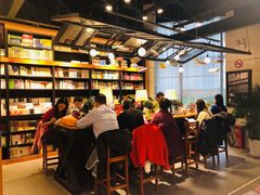 -西西弗书店&矢量咖啡(凯德晶萃广场店)