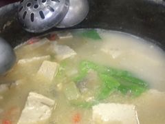 -绿色墨脱石锅城