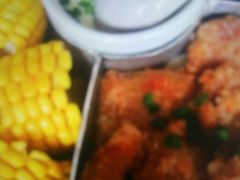-黄桷树曹家私房菜(江与城店)