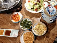 -明洞阿姨·韩式酱蟹烤肉·创意料理(三元桥店)