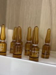 -苗方清颜专业祛痘·皮肤管理