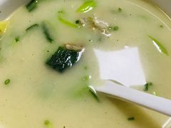 -深圳市大鹏新区华记山海农庄餐厅