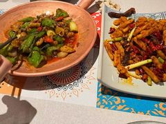 -云海肴·汽锅鸡·云南菜(天山百盛优客店)