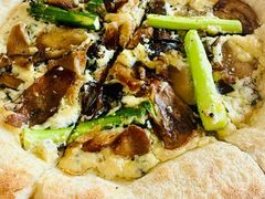 松露牛肝菌披萨-茹·pure vegan(博华广场店)