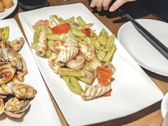 xo酱炒鲜鱿-肥仔文澳门猪骨煲(南京西路店)